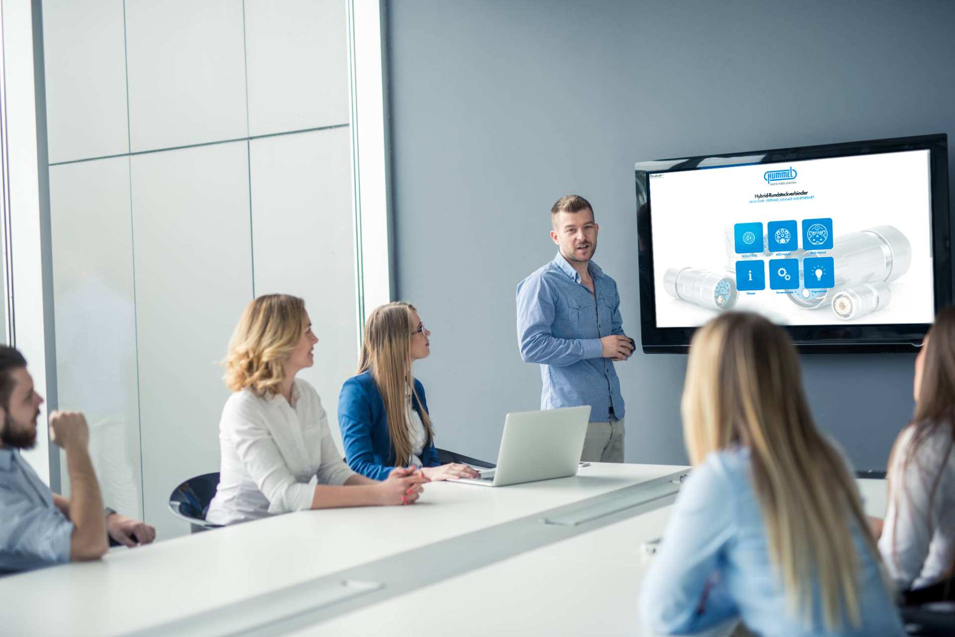 commalive product preview 57-commacross
