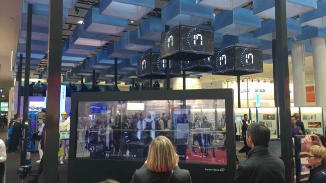Digitale Messepräsentation von commalive für Endress+Hauser